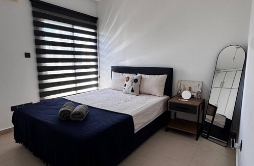 Zeytinlik Apartment | Modern 2+1 Apartment In Girne City Center Daily Rental Home Close To City Center