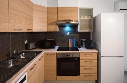 Kiti Apartment | Modern 2BR Apt with Pool & Balcony in Kiti