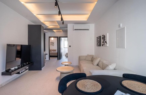 Old Town Apartment | Modern 2BR-Old Town Pafos