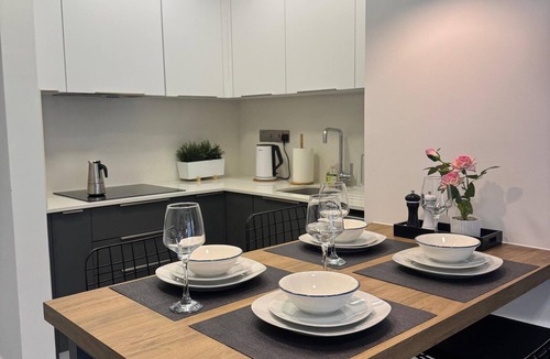 Trikomo Apartment | Modern Family Apartment with Pool & Balcony near Long Beach - Iskele