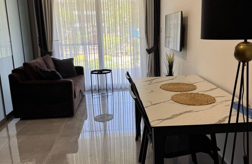 Trikomo Apartment | Modern Family Apartment with Pool & Balcony near Long Beach - Iskele