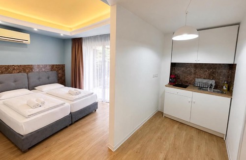 Limassol Apartment | Modern Studio Nr5 private Kitchenette and Bathroom