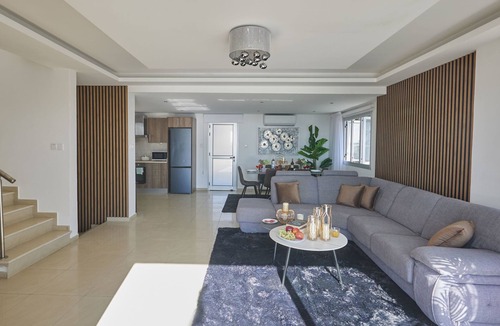 Ayia Thekla House | Moderne, geräumige Ferienvilla by Interhome