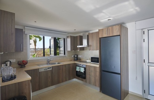 Ayia Thekla House | Moderne, geräumige Ferienvilla by Interhome