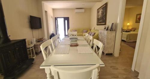 Latchi Villa | Neo Chorio Town House