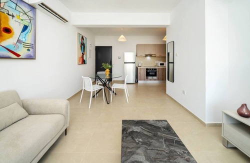 Aglantzia Condo | New 1 bedroom flat next to the university