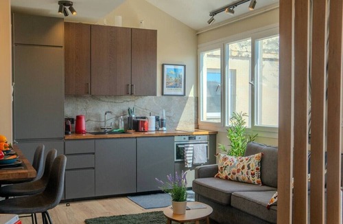 Historical Center Apartment | New Beautiful Loft 4.98 Super Host & Sea Access