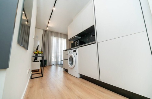 Historical Center Apartment | New central studio with balcony