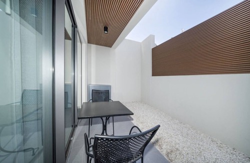 Historical Center Apartment | New Centre Studio with Balcony