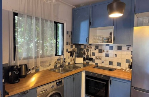 Paphos Apartment | Newly Renovated Apt with Private Garden - 7 Min Walk to Beach