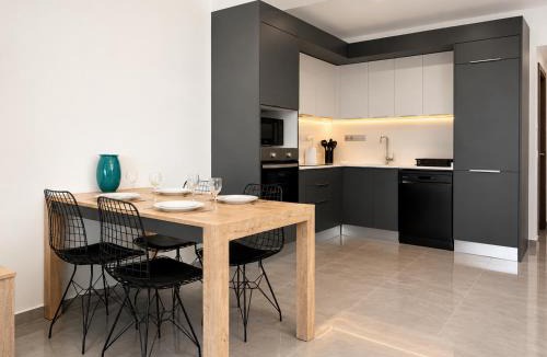 Trikomo Apartment | Nothern Cyprus Courtyard Long Beach Collection Resort & Spa