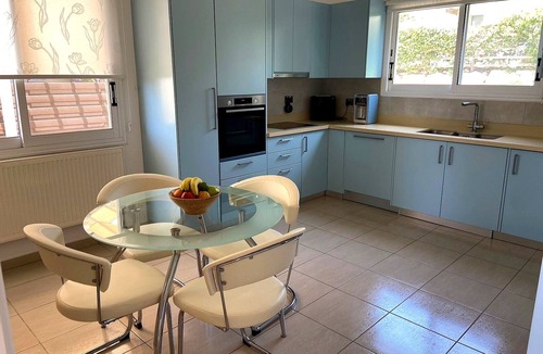 Peyia Town Villa | Olive Tree Villa | Luxury 5 Bed Sea View Villa with Private Pool, Peyia