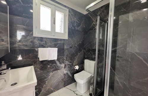 Kyrenia District House | One bedroom Bungalow with pool and mountain views