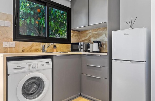 Paphos Apartment | Orange Tree Studio