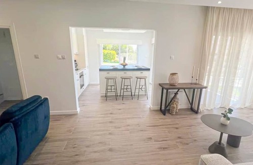 Limassol Apartment | Palemisos Sea Breeze Apt & pool, Sleeps 4