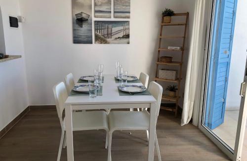 Chlorakas Apartment | Paphos - 2 Bed Apt, Amazing Sea Views, Pool, 15 Min Walk to Beach