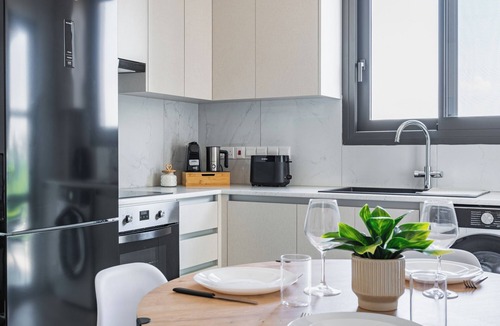 Trachoni Apartment | Park View Retreat Limassol Pool & Free Parking