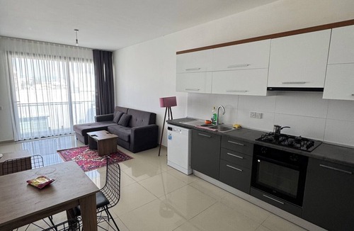 Zeytinlik Apartment | Peaceful 2-bedroom apartment with AC in charming Girne