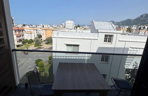 Zeytinlik Apartment | Peaceful 2-bedroom apartment with AC in charming Girne