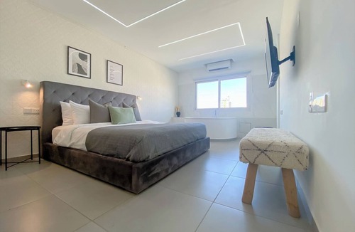 Nicosia Apartment | Phaedrus Living Plateia Suite Verde