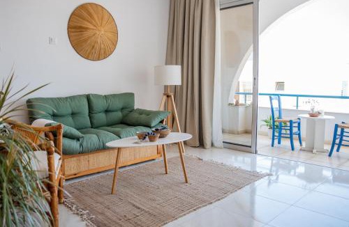Pissouri Apartment | Pissouri bay sea view studio