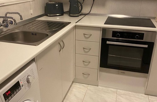 Chlorakas Apartment | PJ's Apartment ,Chlorakas, Paphos. 2 Bedrooms with a large south facing veranda.