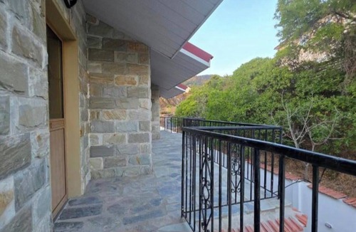 Foini Apartment | Platres Villas: Studio 11 - with Mountain View