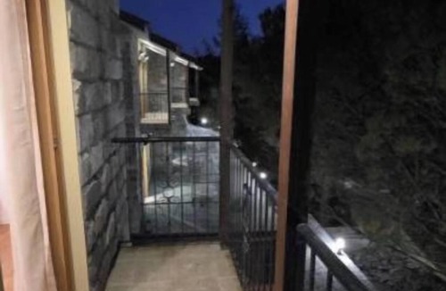 Foini Apartment | Platres Villas: Studio 11 - with Mountain View