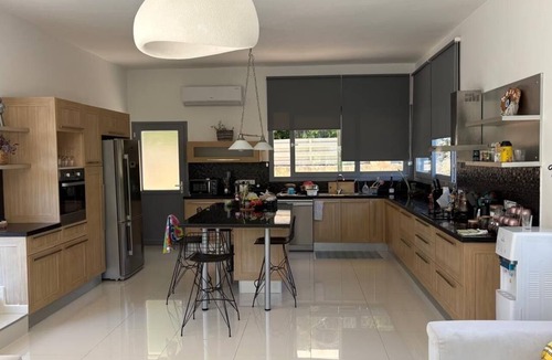 Kyrenia District Villa | Private Villa in Lapta with Pool, Sea & Mountain View
