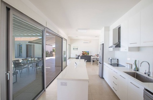 Cape Greko Villa | Protaras Holiday Villa KG81 - a villa that sleeps 6 guests in 3 bedrooms