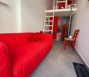 Larnaca City Centre Apartment | RED Cabin-Larnaca Centrum
