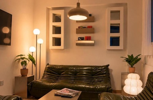 Lykabittos Apartment | Refined Retreat - central flat with pool table