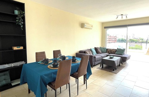 Chlorakas Apartment | Roof Terrace Heaven with Sea View