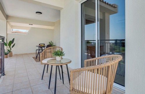 Chlorakas Apartment | Sanders Seaview - Comfortable 1 Bdr Apt