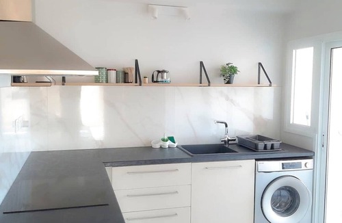 Historical Center Apartment | Sea Breeze Central, 2bed, sleeps 4, Wi-Fi, Sat TV
