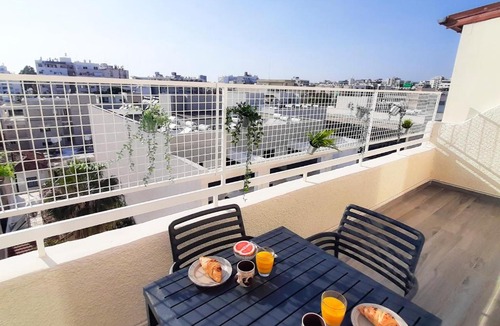 Historical Center Apartment | Sea Breeze Central, 2bed