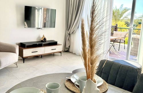 Bafra Apartment | Sea View Apartment with Private Beach in Bafra, North Cyprus