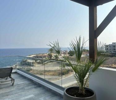 Kucukerenkoy Apartment | Seafront 3 bedroom penthouse in North Cyprus