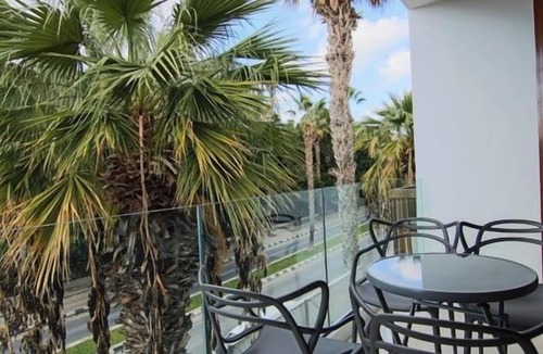 Old Town Apartment | Seaside Comfort Stay Flat Constantinos 113