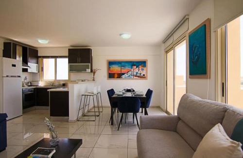 Pervolia Apartment | Seaside Luxury Flat Pervolia