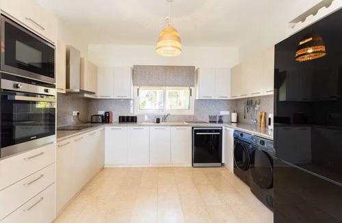 Agios Tychon House | SeaView Blue Pearl Villa Limassol