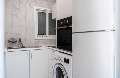 Neapolis Apartment | Seaview Suite in Limassol Near the Beach