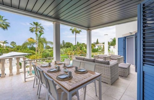 Latchi House | Seaview Villa Selenia pool & jacuzzi in Neo Chorio