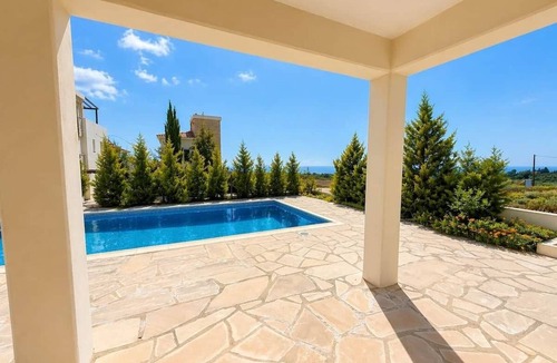 Tala House | Seaview Villa with Pool and Rooftop Terrace