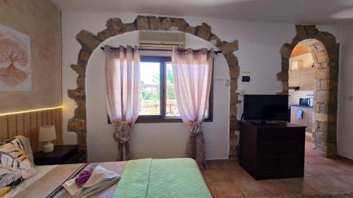 Tala Apartment | Secluded Garden Studio