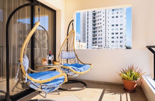 Larnaca Apartment | Spacious, newly furnished two bedroom apartment, 200 meters from the beach.
