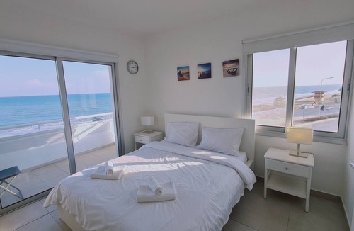 Larnaca Apartment | STAY Beach Wave Apartment