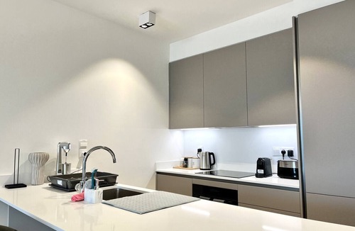Vasa Koilaniou Apartment | STAY Sunset Gardens Apartment