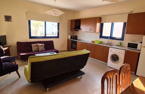 Kapparis Apartment | STAY Trinity Beach Apt 2
