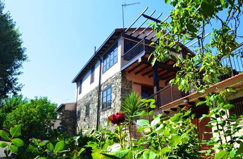 Vasa Koilaniou Villa | Stone built country house in Louvaras Village